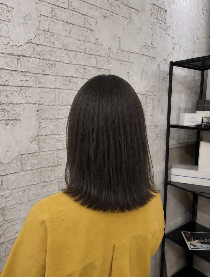 カラー ダークグレー ダークグレージュ グレージュ KIRA🎀カラー、 縮毛モデル募集中🪄のヘアスタイル
