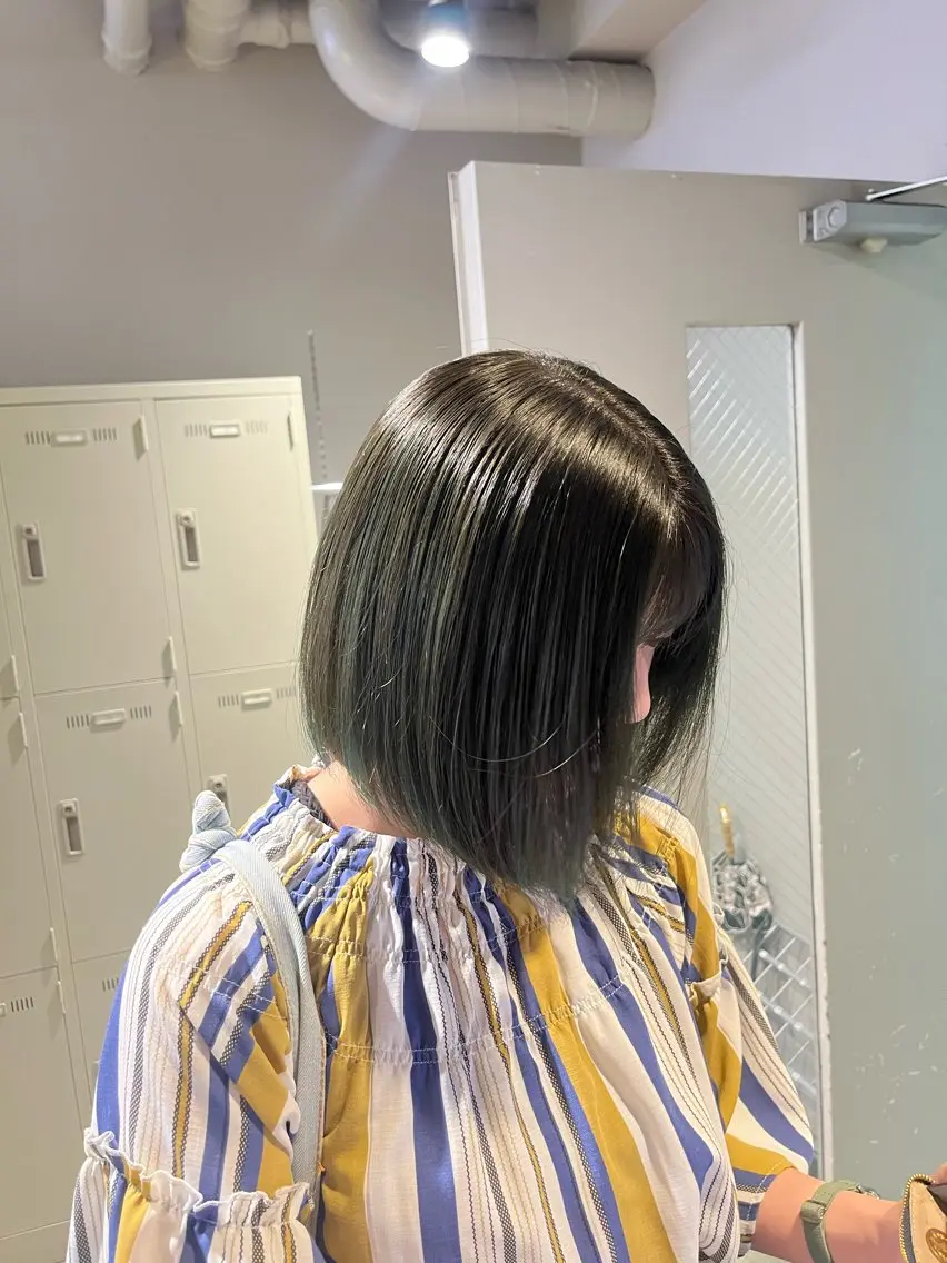 ミディアム ヘアカラー トリートメント ヘッドスパ ヘアセット 寒色/ベージュヘア ブリーチありMiOのヘアスタイル