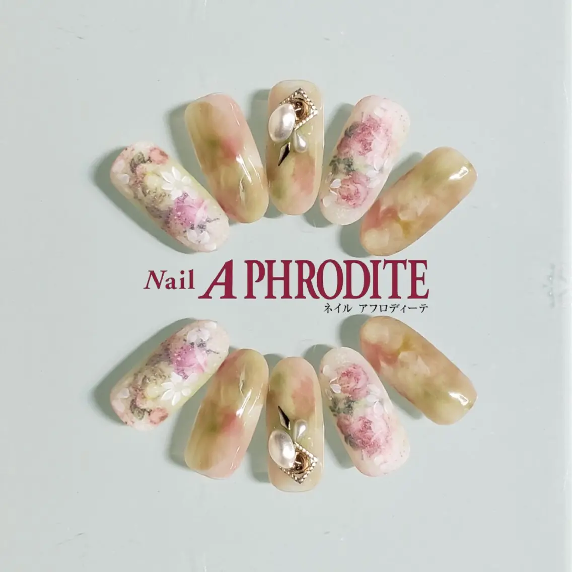 ネイル ジェルネイル ニュアンスネイル スカルプネイル ソフトジェル ネイルチップ Nail Aphroditeのネイルデザイン