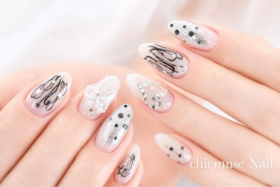 ネイル フラッシュネイル フットネイル フレンチネイル ジェルネイル ガラスフレンチ chicmuse nailのネイルデザイン