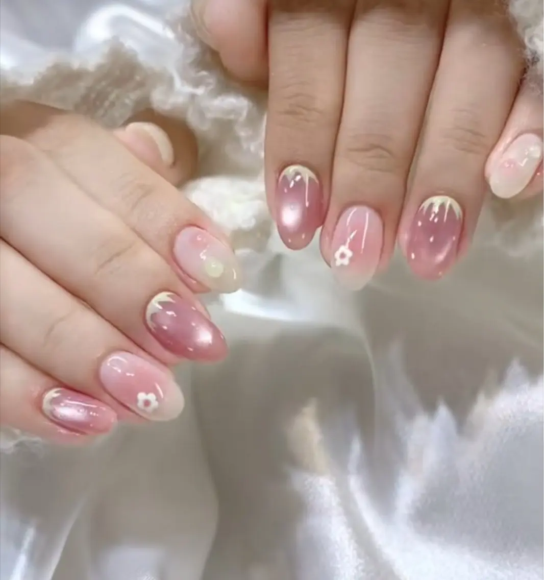 ネイル Hina ネイルサロンのネイルデザイン