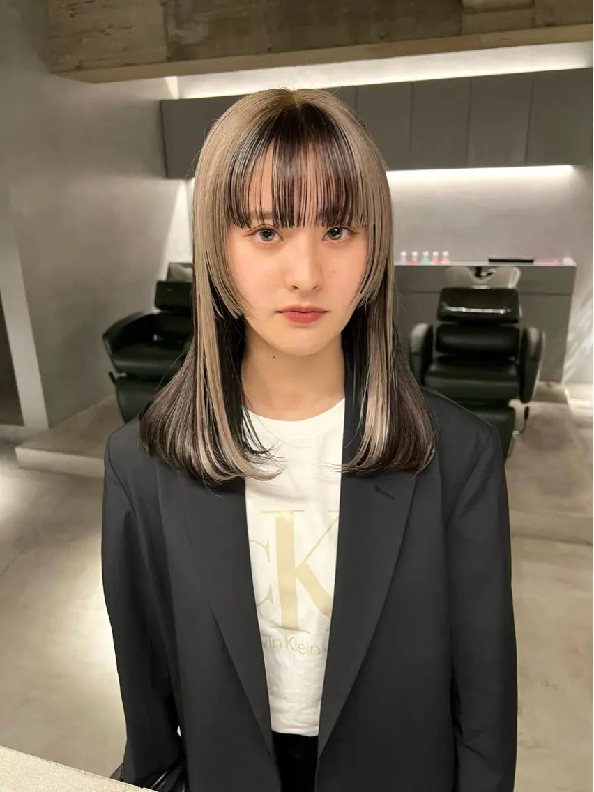 セミロング カラー カット ヘアカラー トリートメント 宮川 日菜子のヘアスタイル