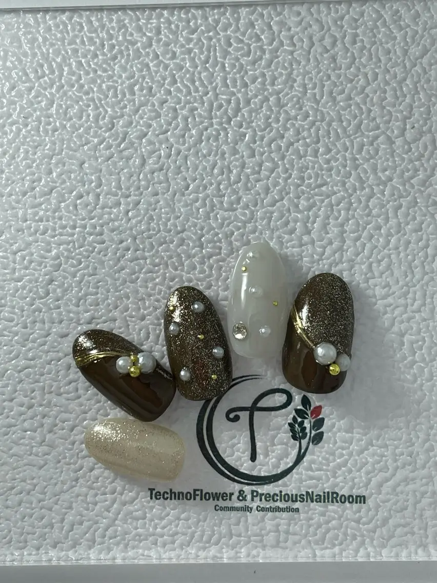ネイル ハンドネイル precious nail roomのネイルデザイン