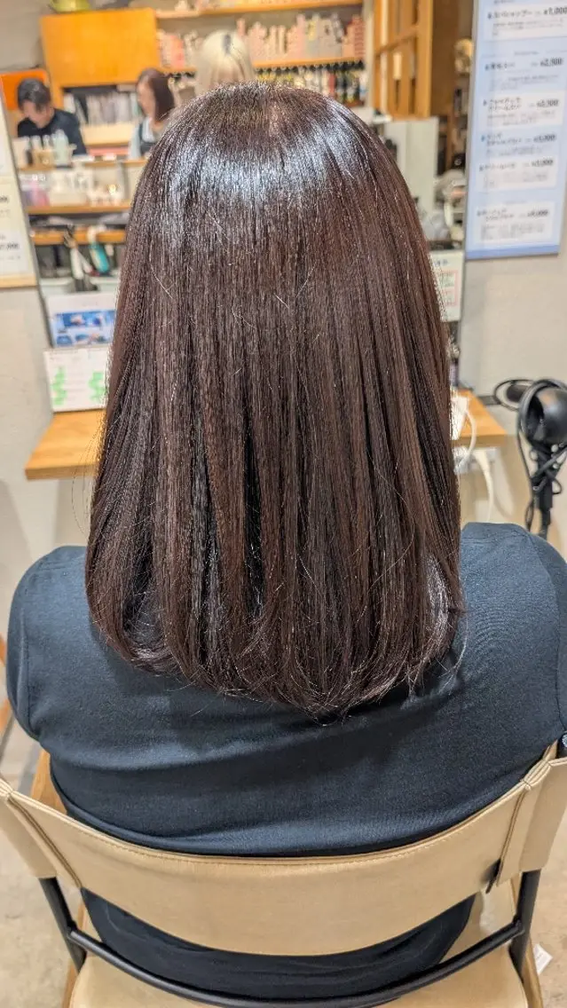 カラー ピンクカラー 【女性限定】 しおりのヘアスタイル