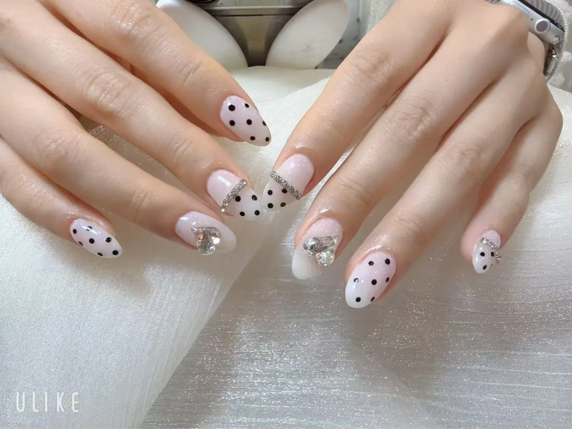 ネイル IN’S Rachaelのネイルデザイン