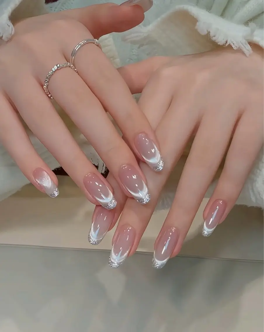 ★★大人気<チップ長さ出し)ダブルマグネットフレンチx ラメフレンチ¥ 11990の写真
