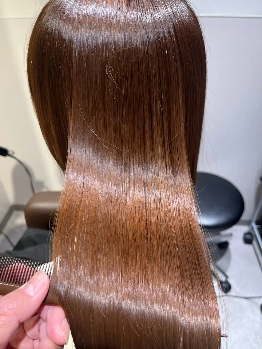 ロング 伊藤 俊平のヘアスタイル