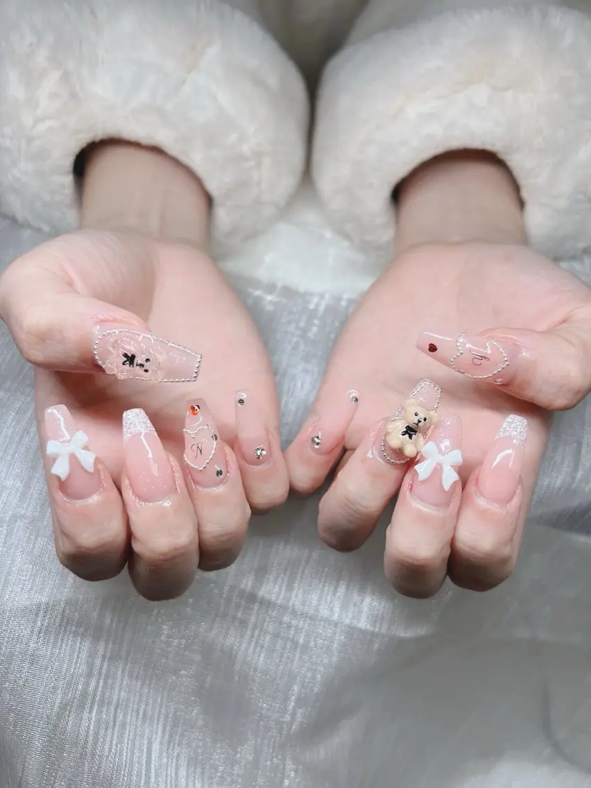 ネイル オーロラネイル チークネイル 長さ出し フットネイル フレンチネイル Lee Nails チップ長さだし専門店のネイルデザイン