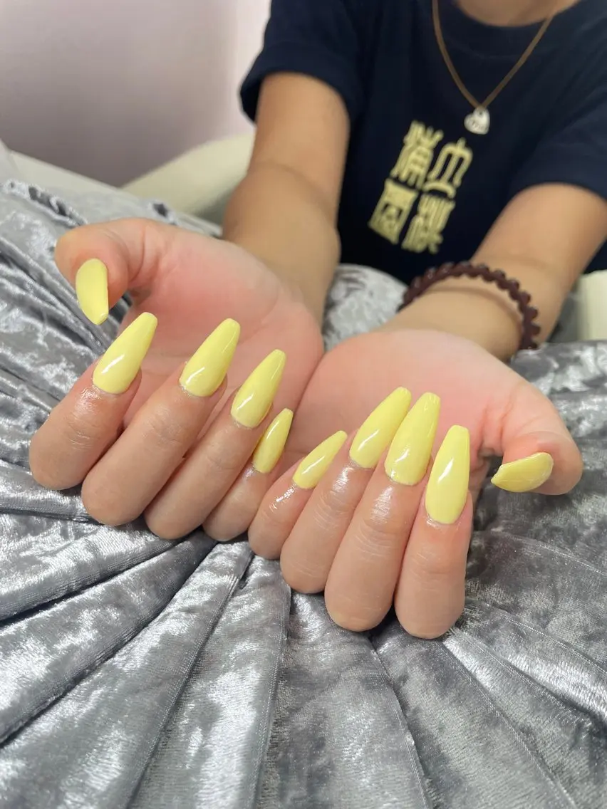 ネイル ハンドネイル Mumu眉毛,ネイル モデル募集中🪄のネイルデザイン