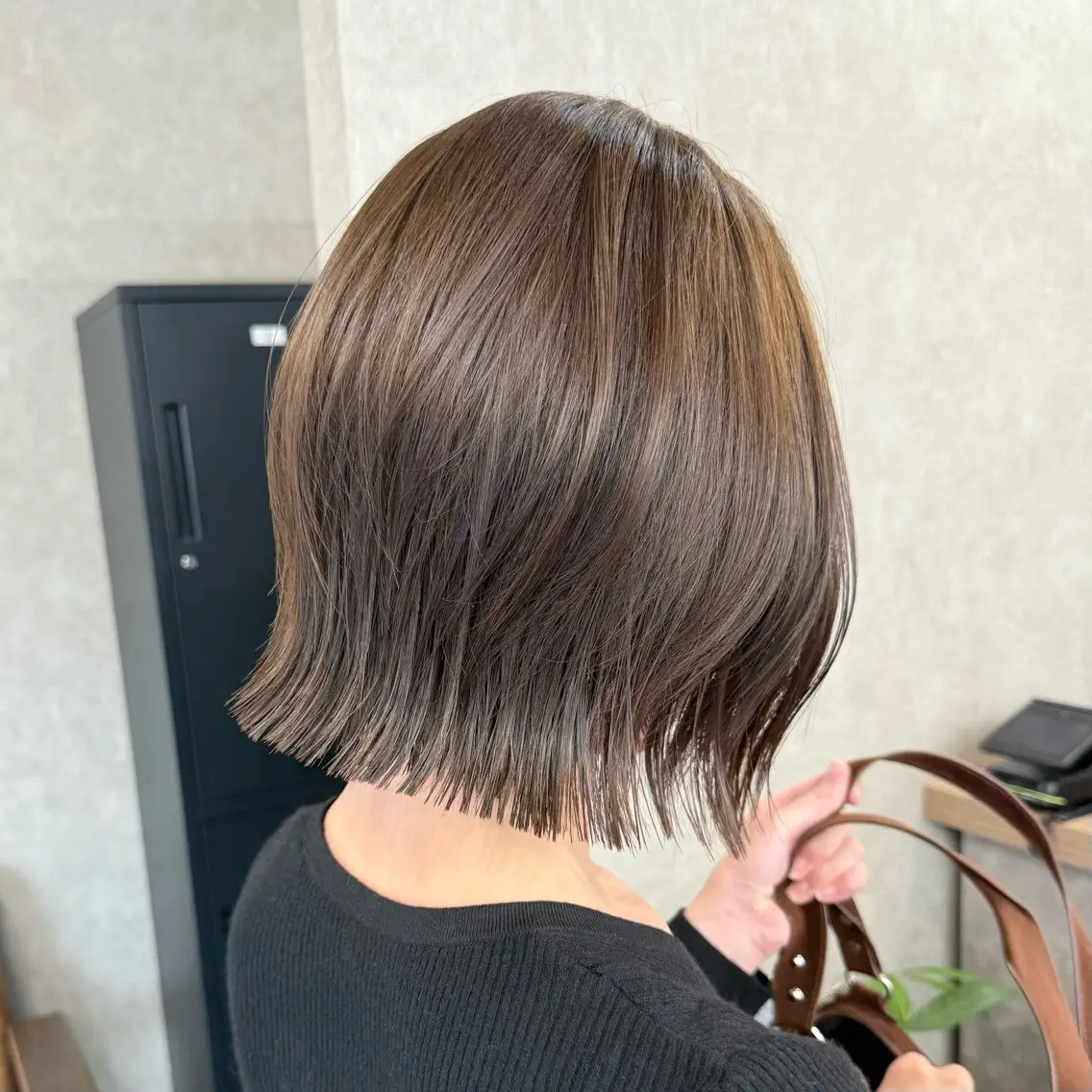 ミディアム カラー ボブレイヤー ベージュカラー シルバー シルバーベージュ ボブ カット ヘアカラー トリートメント 似合わせボブ🎀🫧 千葉 優希のヘアスタイル