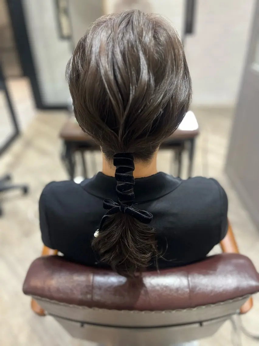 セミロング ヘアアレンジ 🫧ぷる艶カラー🫧 Yuubi🦩のヘアスタイル