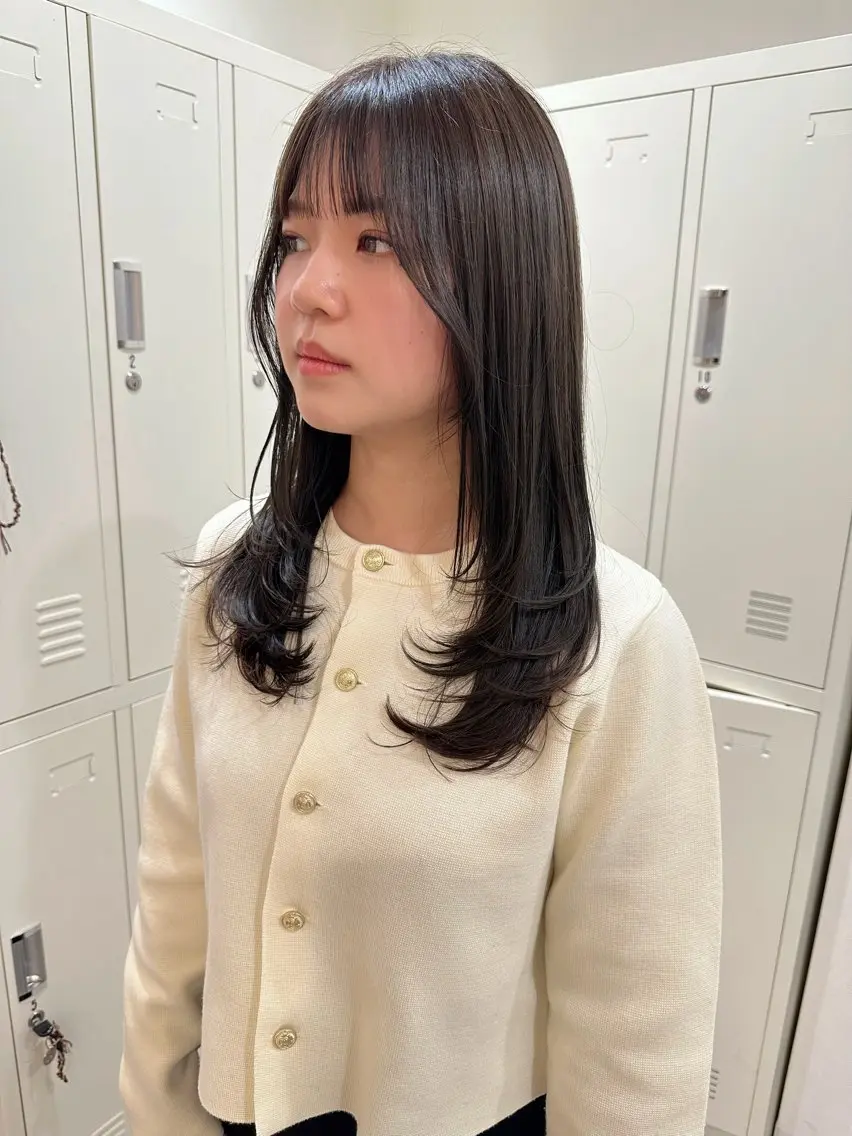 ロング カラー ハイライトカラー ハッシュカット ハイレイヤー ハイライト 韓国風ヘア カット ヘアカラー 白髪ぼかしハイライト レイヤー川口 元気のヘアスタイル