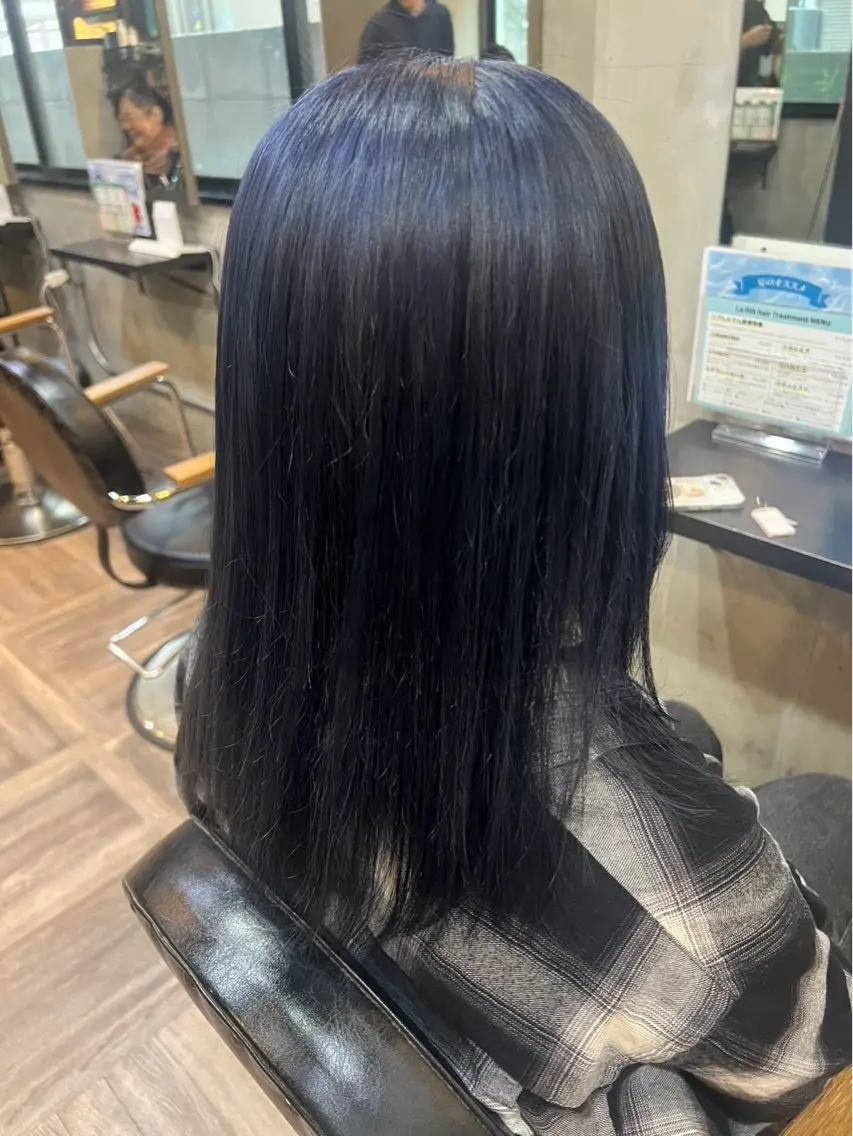 セミロング カット ヘアカラー トリートメント 🫧透明感ブリーチ 🫧𝑳𝒖𝒏𝒂のヘアスタイル