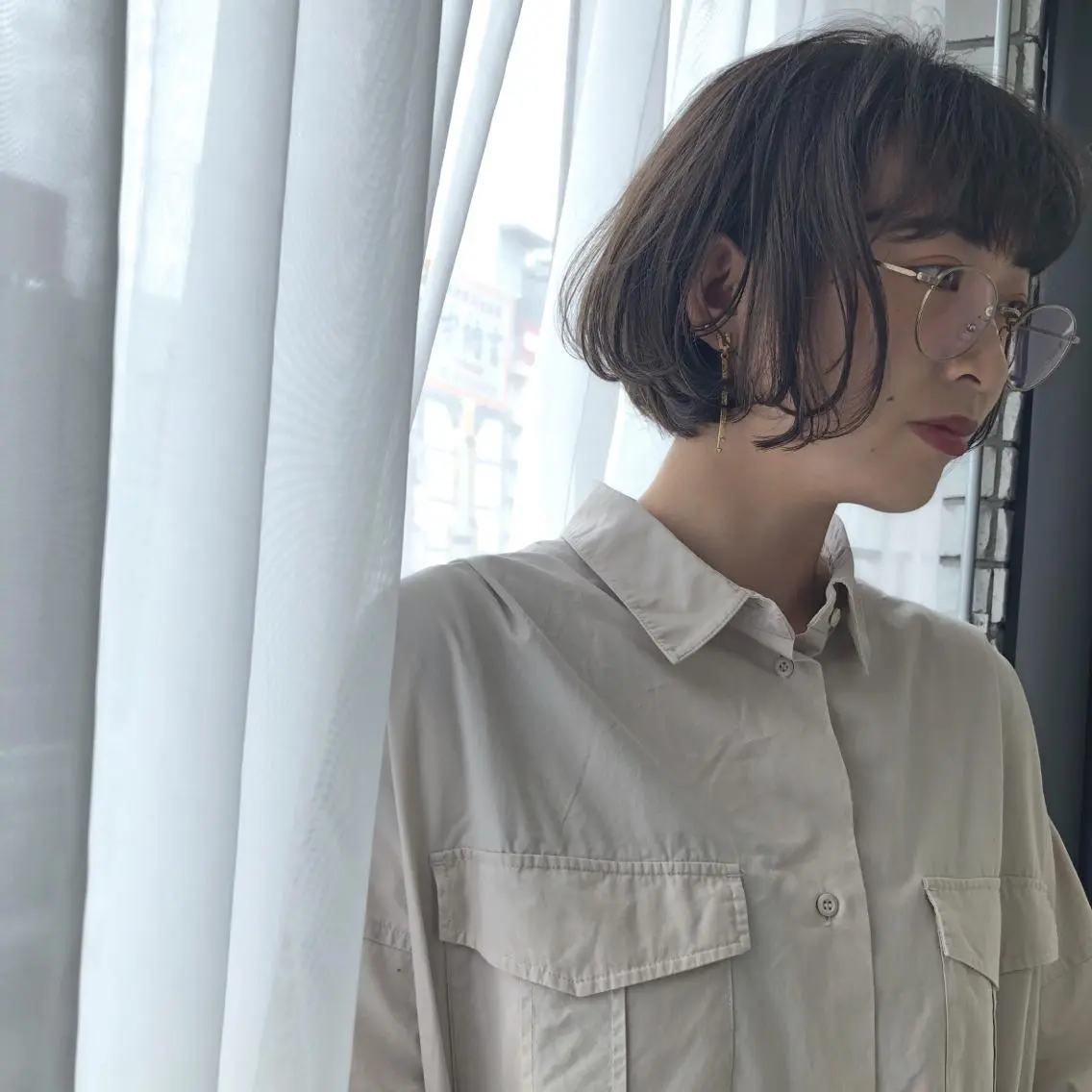 ミディアム カラー ショートボブ ブラウンカラー モカブラウン ボブ ORIKA 美容室のヘアスタイル