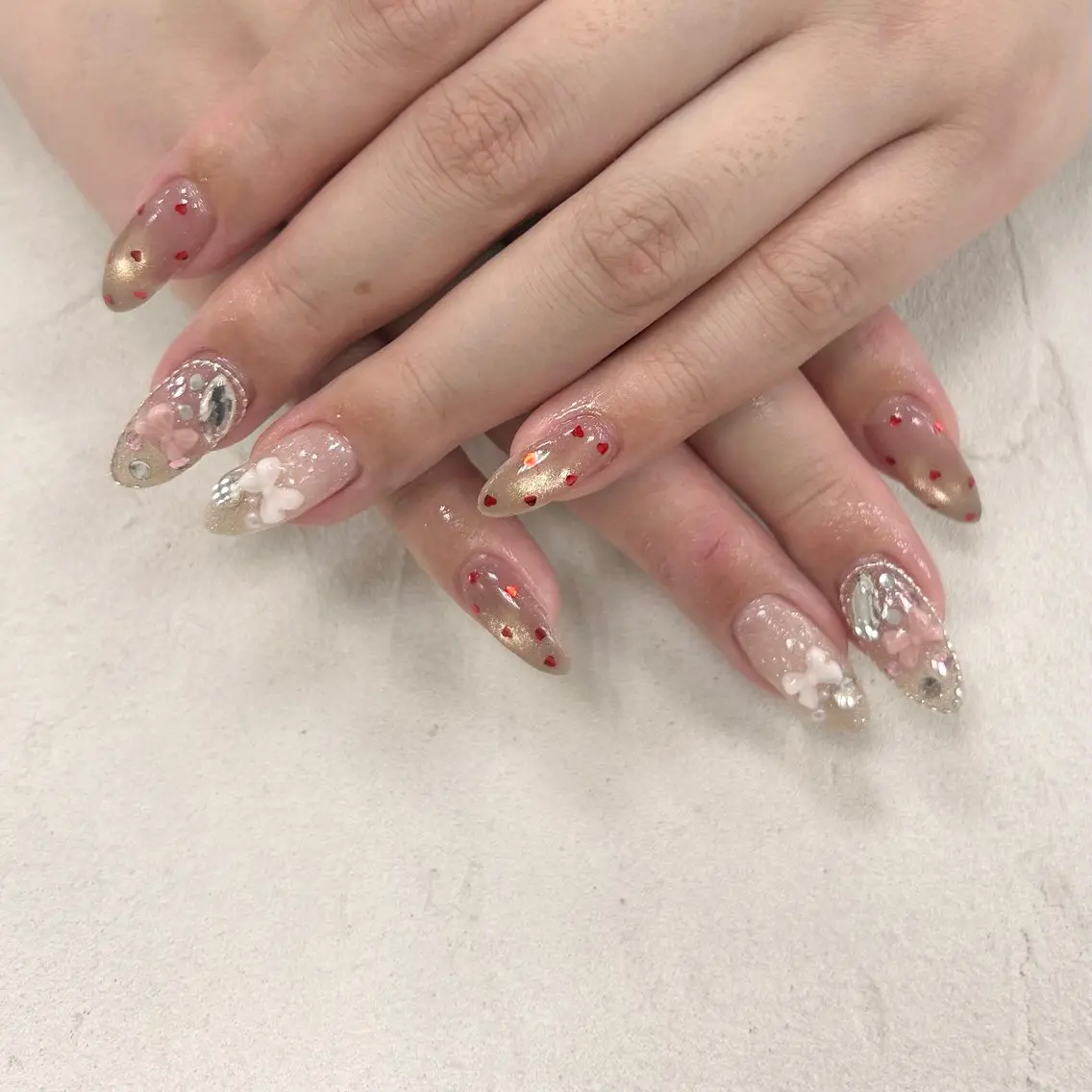 ネイル ハンドネイル Bianca  🎀 Hayakawaのネイルデザイン