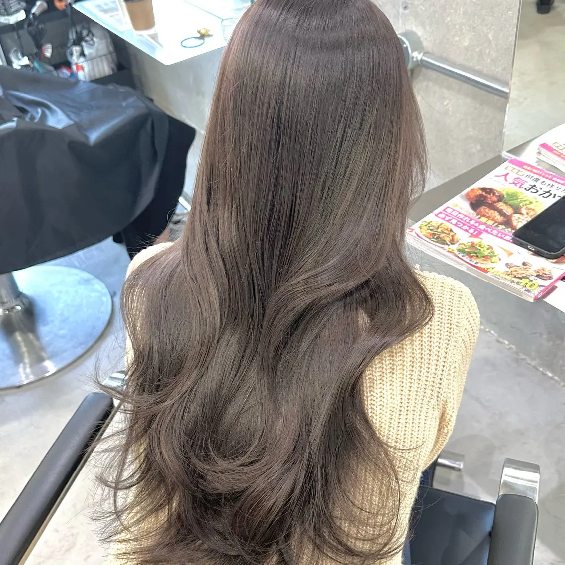【期間限定💡💕ブリーチなし韓国人のような透明感】Wカラー+カット+水トリートメント💎の写真