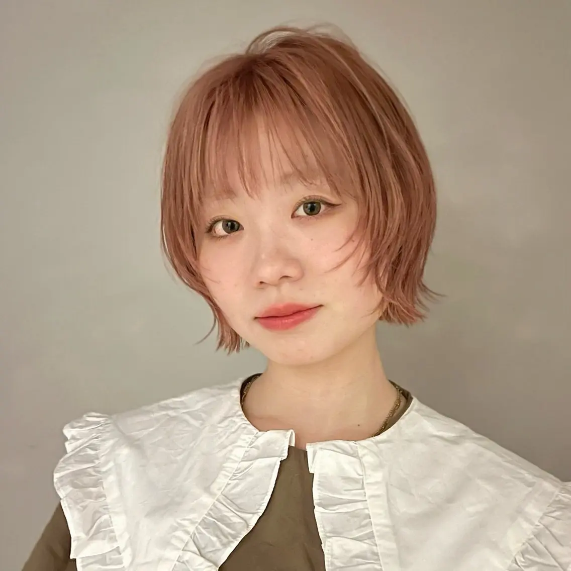 ショート たおちゃん／レイヤー ／透明感カラーのヘアスタイル