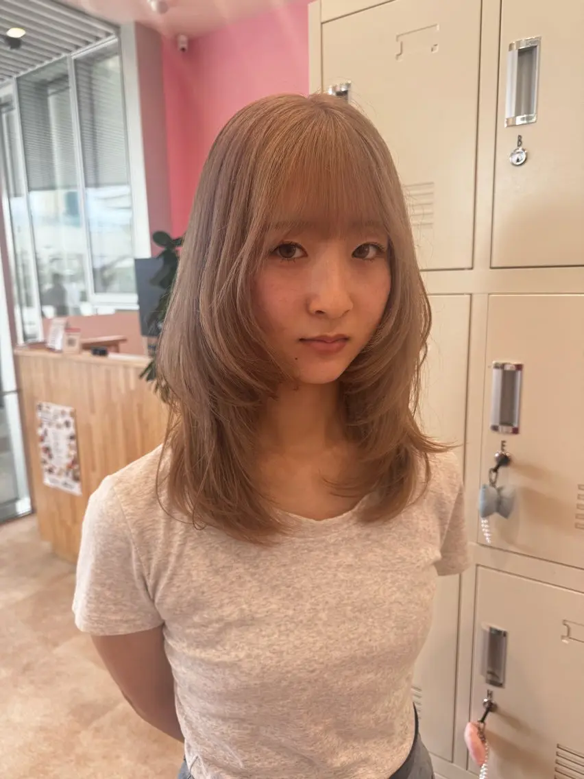 ミディアム カット ヘアカラー トリートメント ハイトーン/艶 ♡ayana♡のヘアスタイル