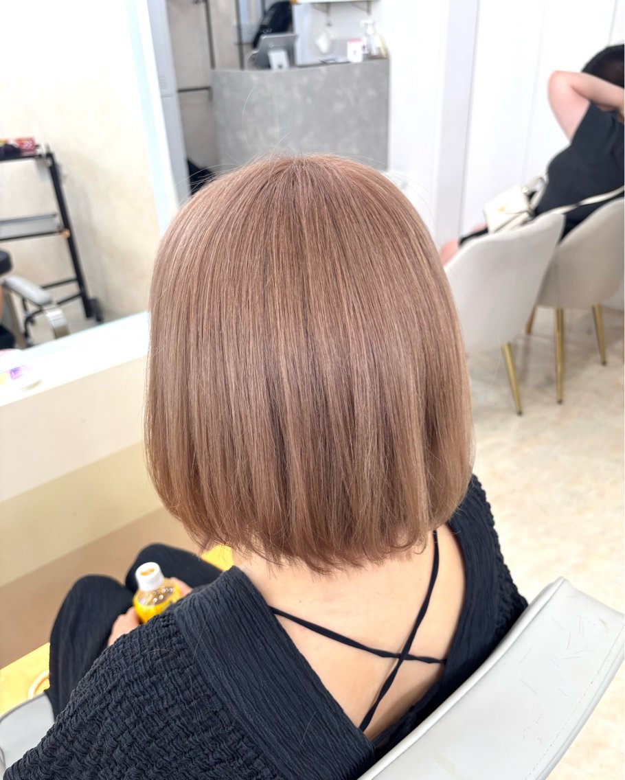 ミディアム カット ヘアカラー トリートメント 若月 七海のヘアスタイル