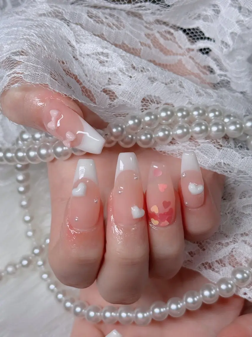 ネイル オーロラネイル フレンチネイル ジェルネイル ハロウィン 韓国ネイル H.baby Nail Salonのネイルデザイン