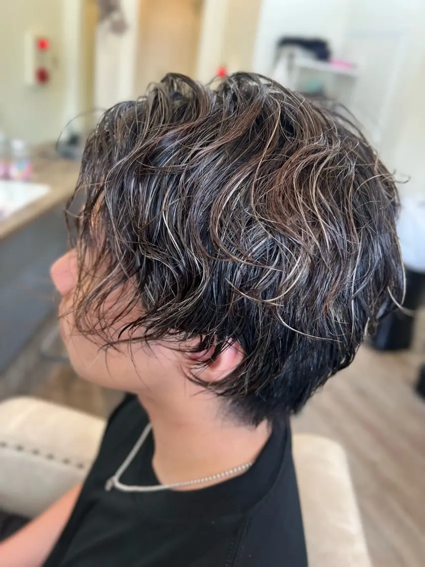カラー パーマ メンズ カット パーマ 鶴見 和美のヘアスタイル