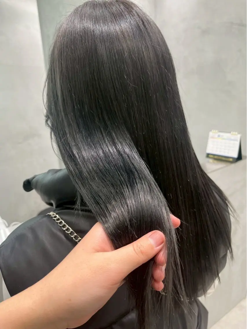 ロング カラー ハイトーンカラー🐬 えりかのヘアスタイル