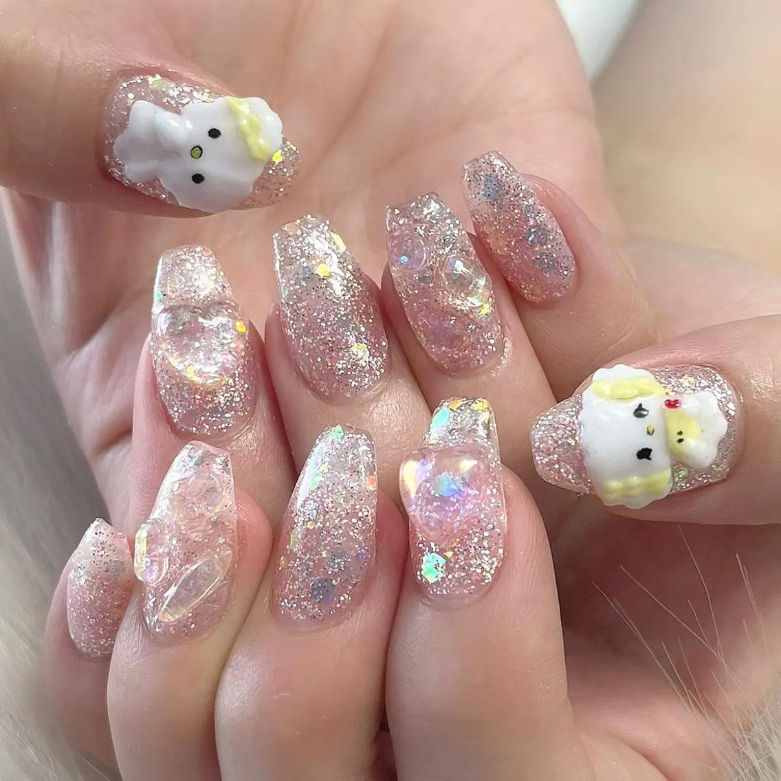 ネイル キラキラネイル Nail Salon Momoのネイルデザイン