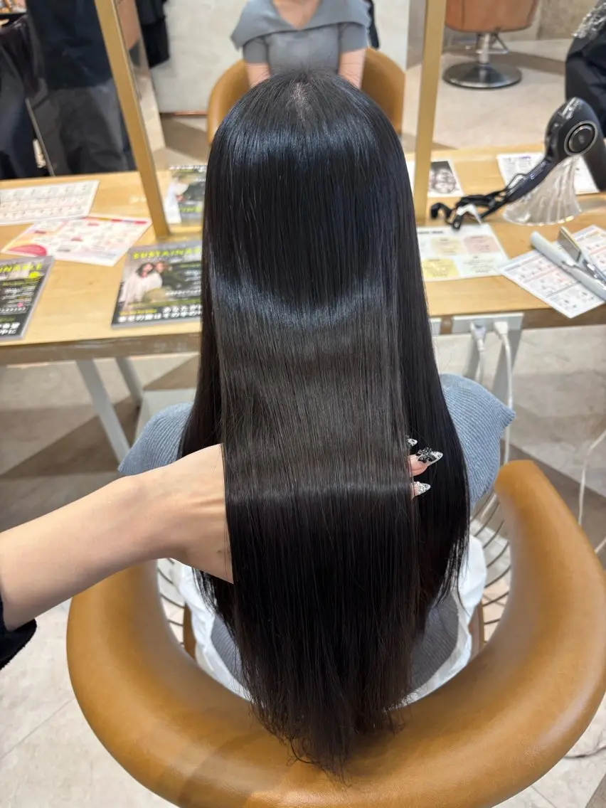 【痛みにくい💡】美髪縮毛矯正＋1stepトリートメントの写真