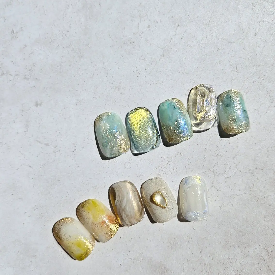 ネイル マグネットネイル ニュアンスネイル 夏ネイル ハンドネイル Nailsalon manoのネイルデザイン