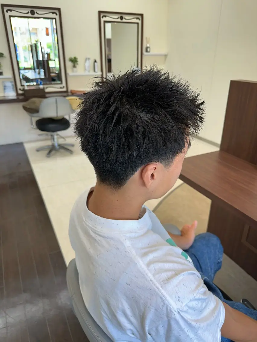 ショート カラー パーマ メンズ スパイキーショート 刈り上げ ショートヘア カット ヘアセット 成田No.1 メンズヘア/清和武虎のヘアスタイル