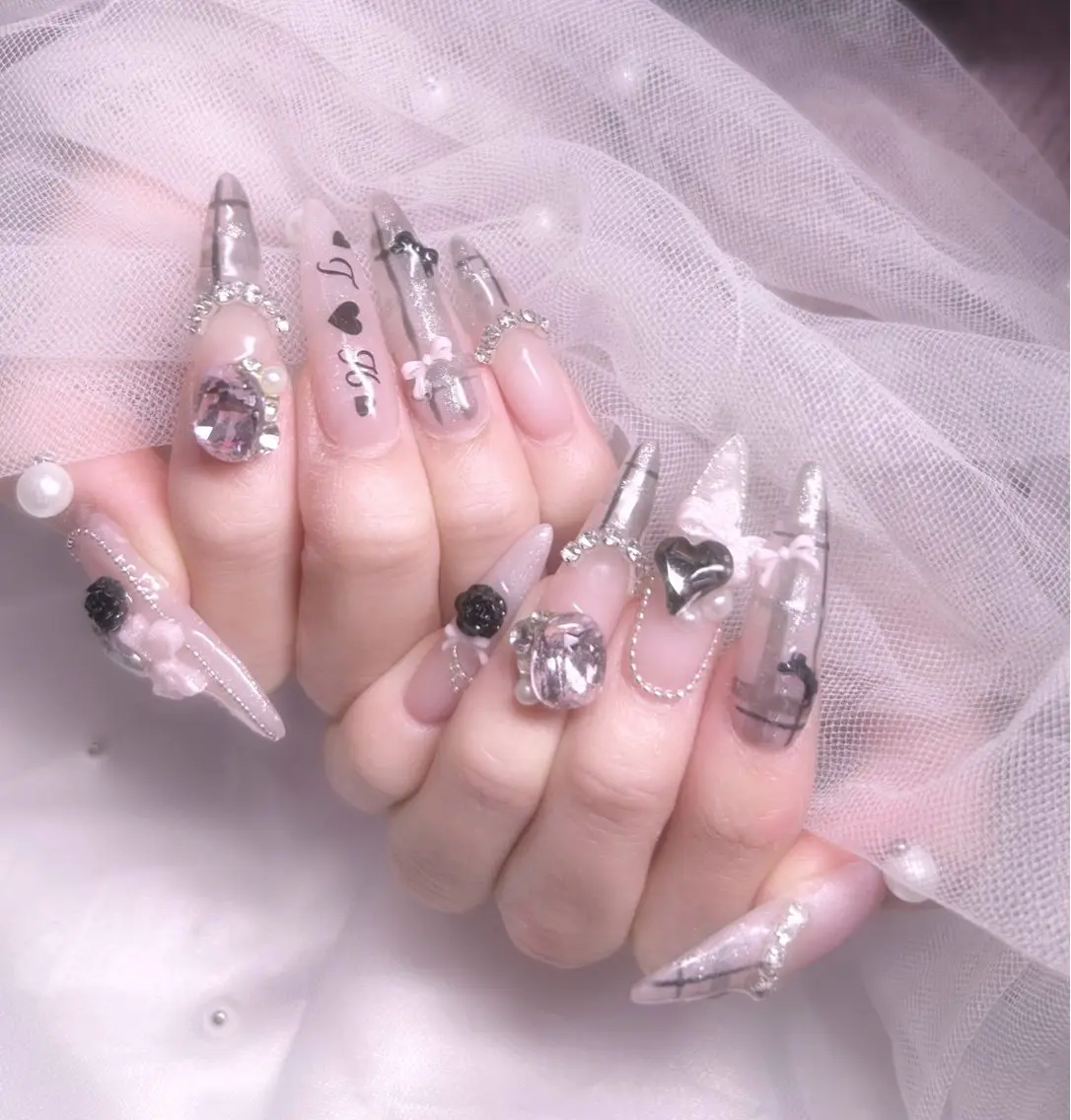 ネイル 🎀WOLTOKYO 池袋🎀hinataのネイルデザイン