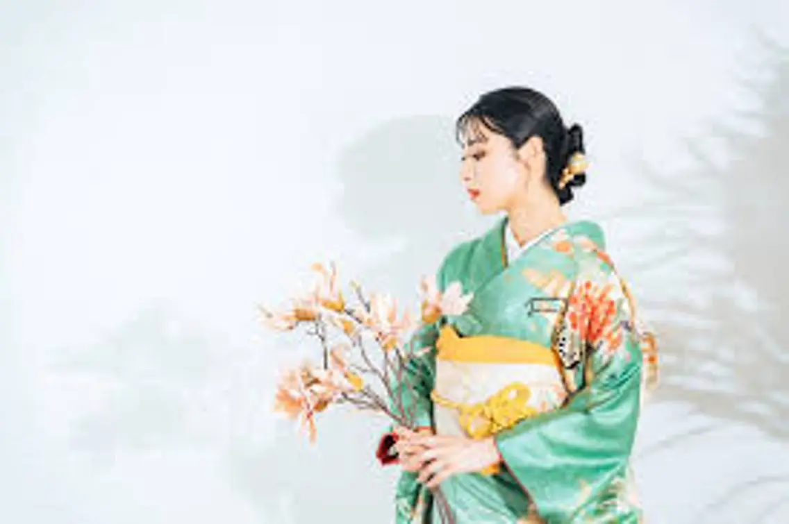 【2025年 成人式を迎える方限定☆美しい振袖着姿を再現!60分美姿勢矯正&美容整体60分コース】の写真