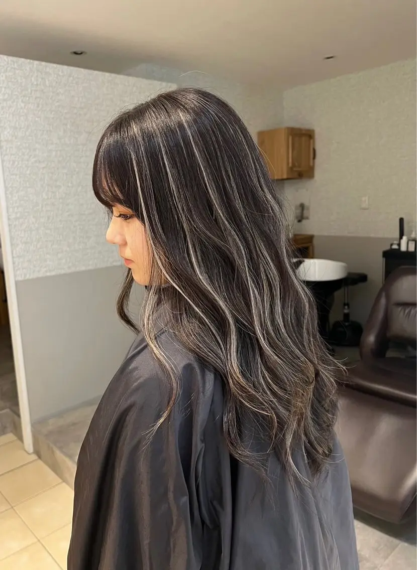 ロング カラー ダークグレー ダークグレージュ グレージュ ハイライトカラー ハイライト 指名数No.1 /NAOYAのヘアスタイル
