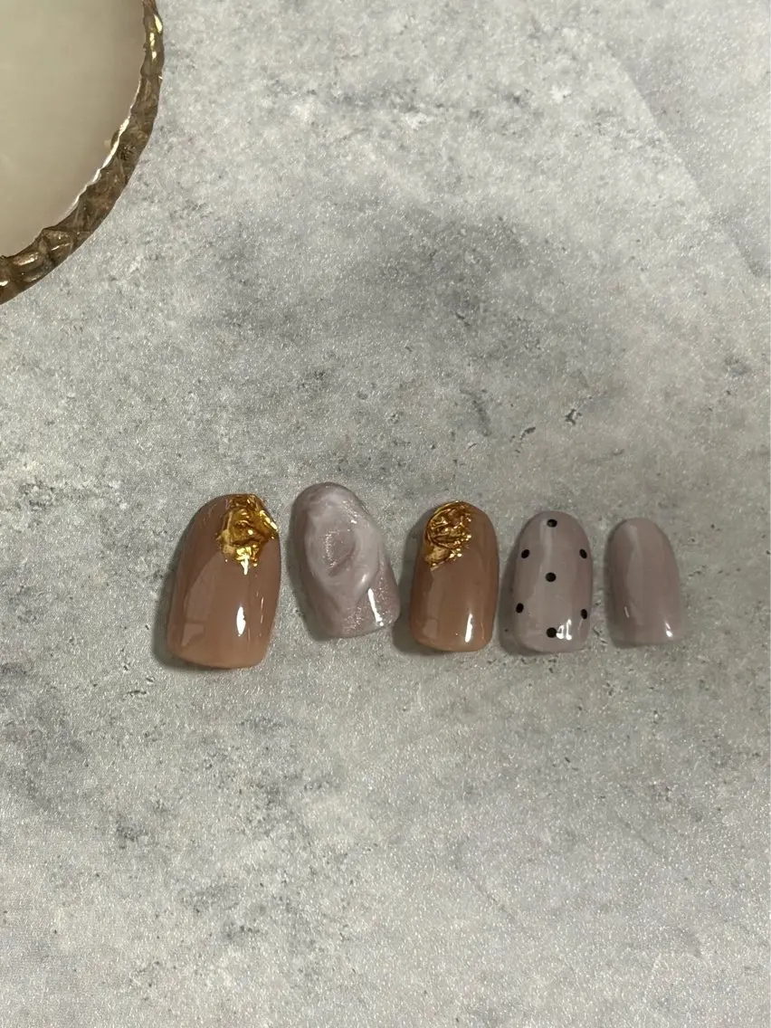 ネイル ブラウン ミラーネイル ハンドネイル N.plus NaiLのネイルデザイン