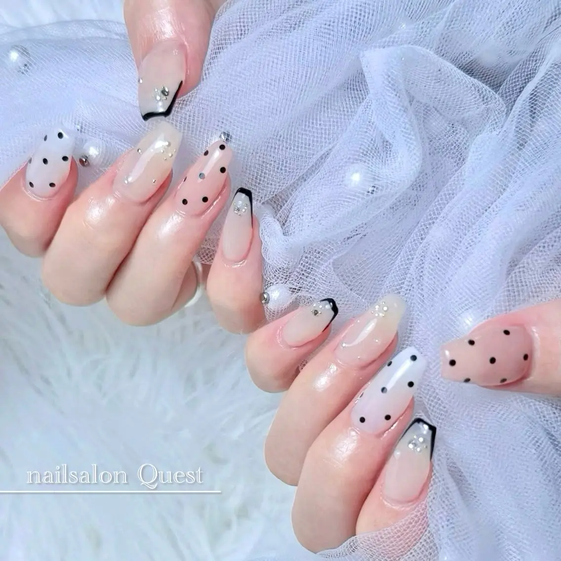ネイル ドット フレンチネイル シンプルネイル ストーンネイル ハンドネイル nailsalon Questのネイルデザイン