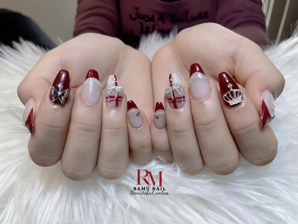 ネイル アートネイル チークネイル 長さ出し フレンチネイル グラデーション ハンドネイル RAMU_Nail 池袋店のネイルデザイン