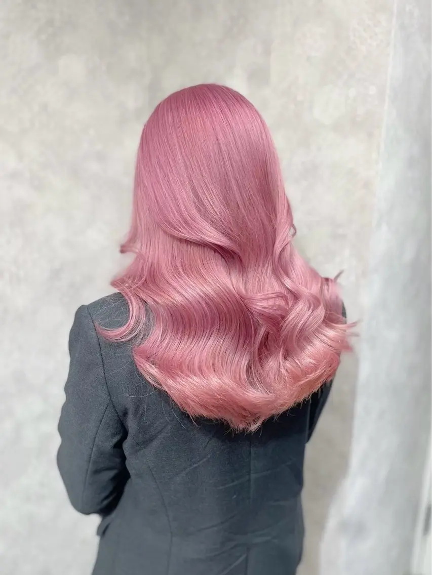 カラー 🦋ハイトーン×ア レンジ💫Leenaのヘアスタイル