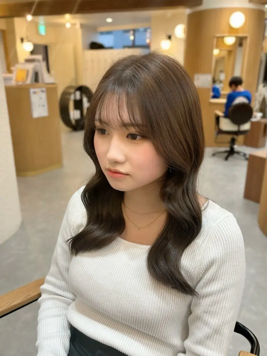 セミロング カット ヘアカラー SHIAN✂️ 立川店たくのヘアスタイル