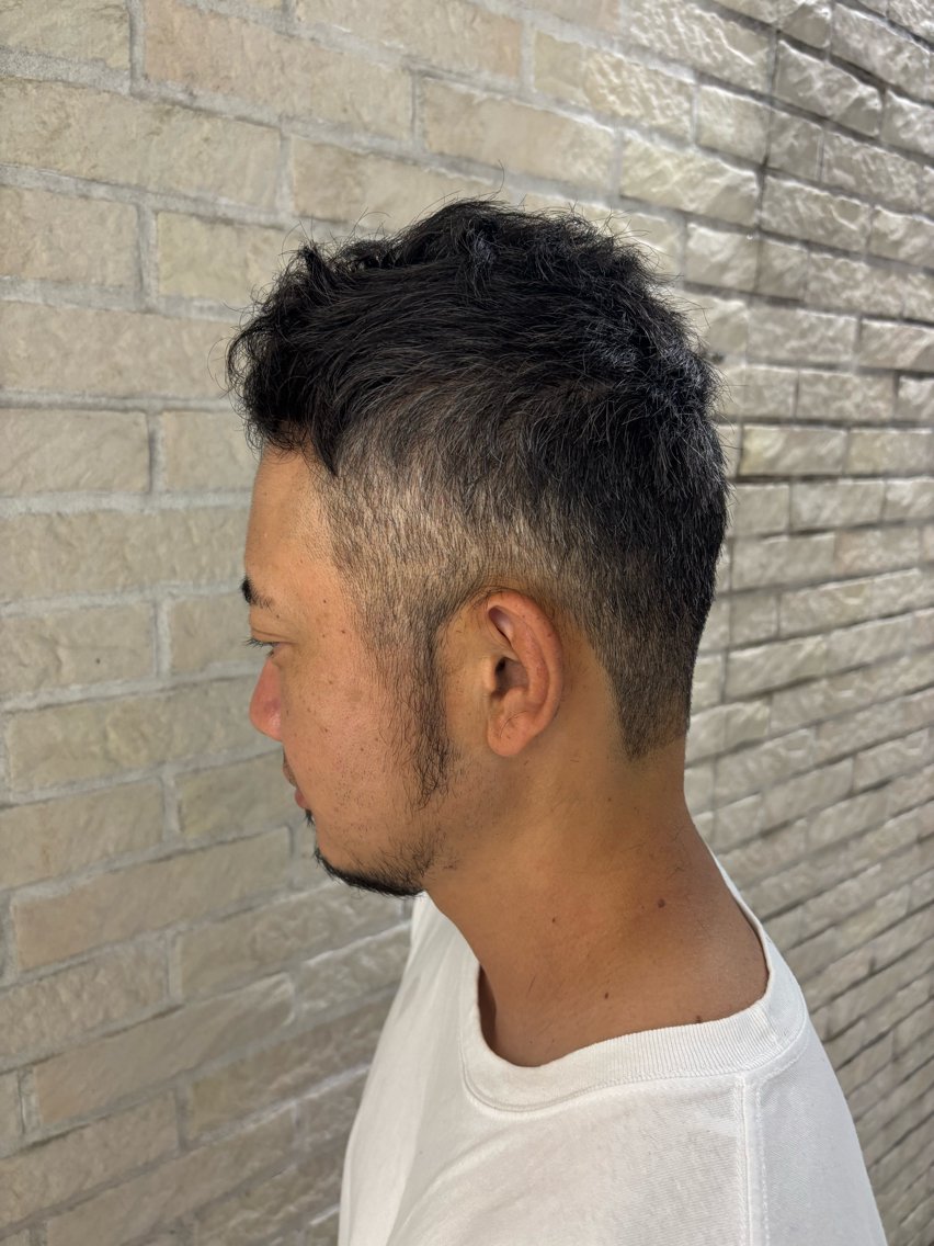 ショート メンズ 【メンズ特化】セン ターパート/保坂太一のヘアスタイル