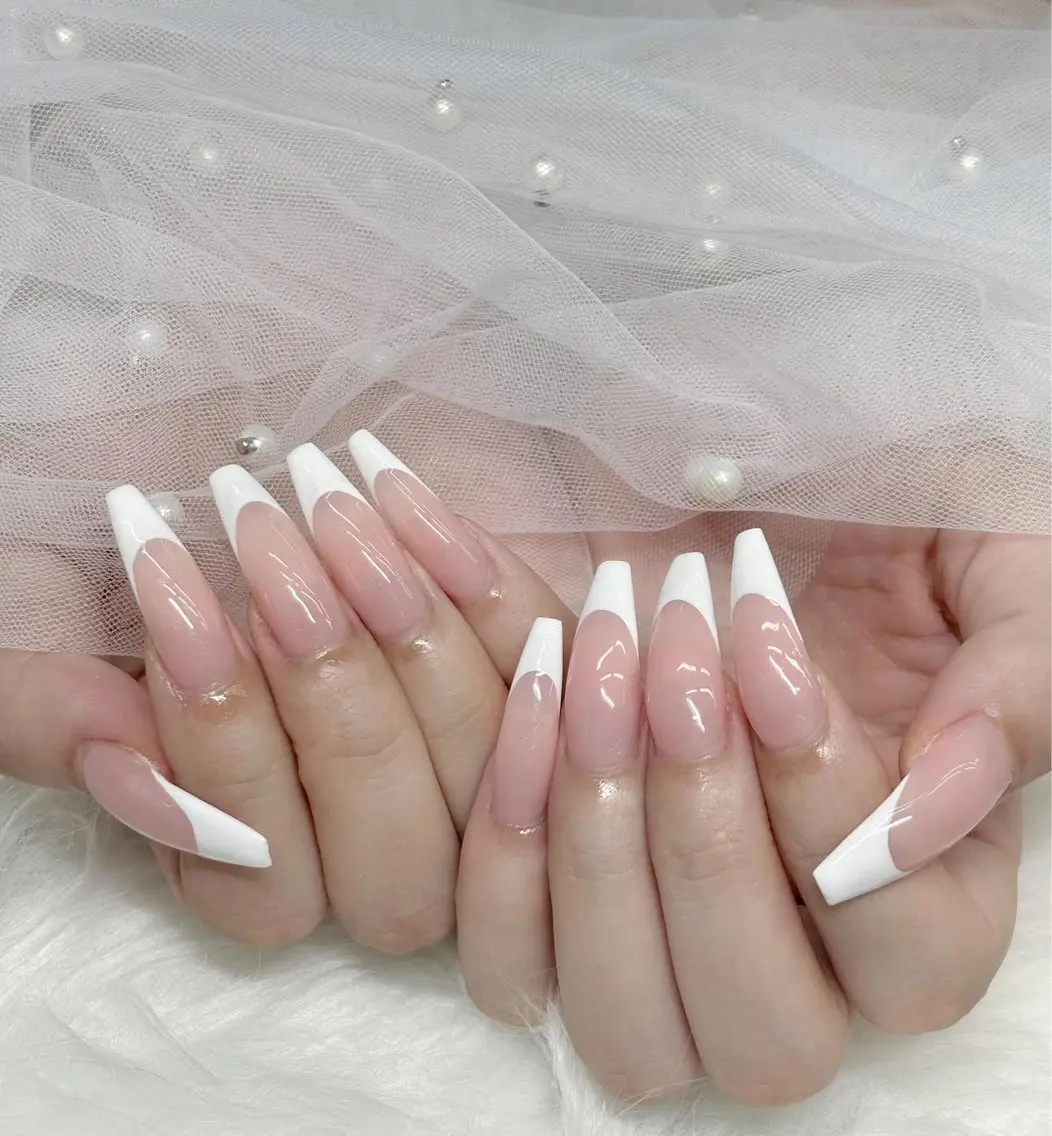 ネイル 韓国ネイル マグネットネイル 持ち込み ハンドネイル Dyo Nail_Royalのネイルデザイン