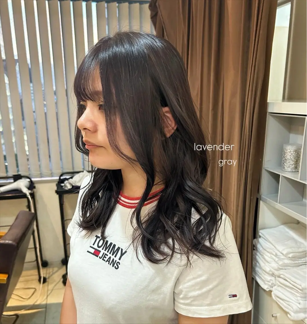 ロング カラー ブリーチ 透明感カラー ラベンダーカラー ラベンダーグレー 透明感カラー🤍 韓国ヘア.nanoのヘアスタイル
