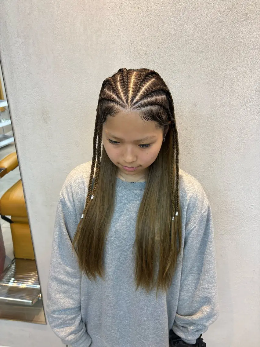 エクステ 本村 結咲のヘアスタイル
