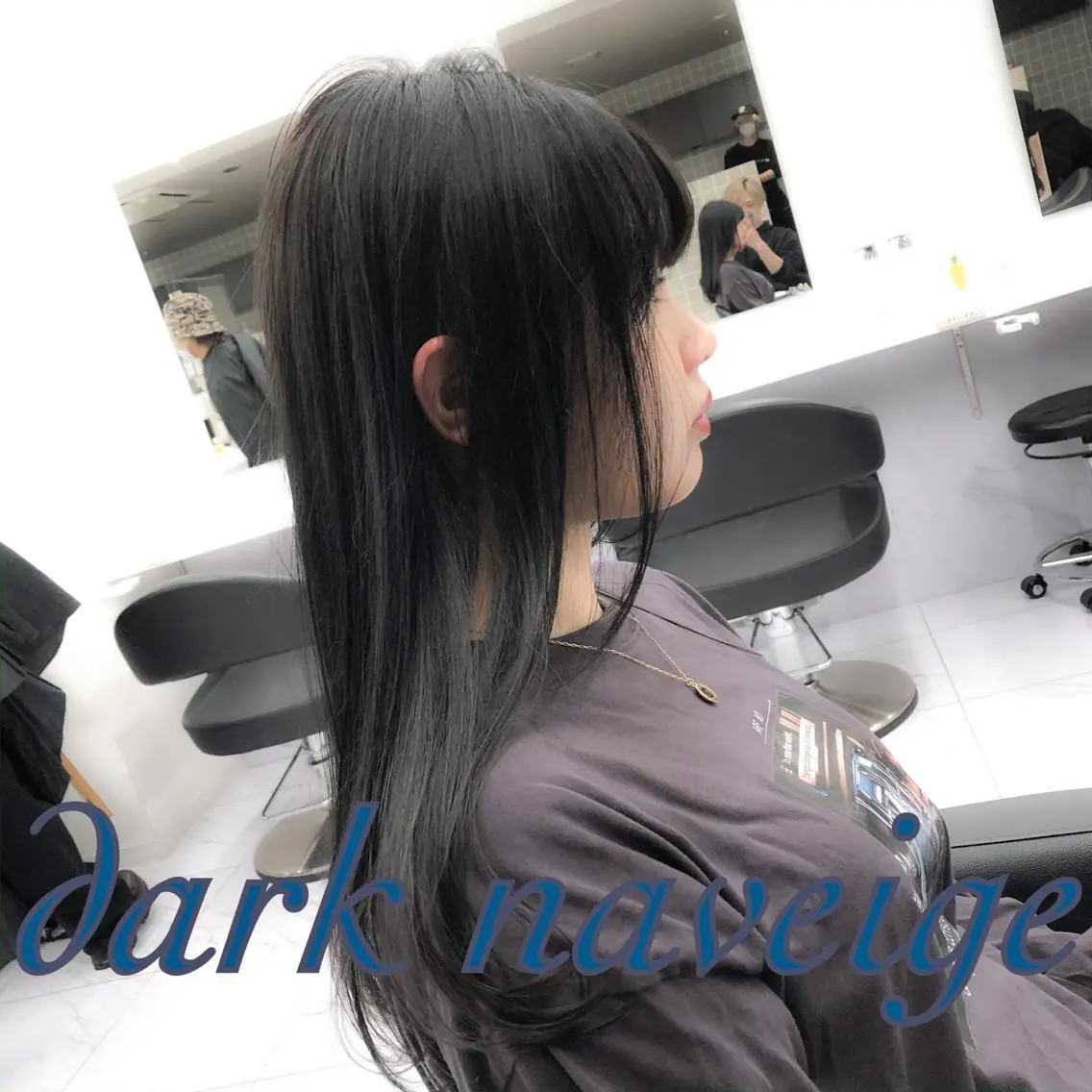 セミロング ハイトーン×レイヤー カットTAKUMIのヘアスタイル