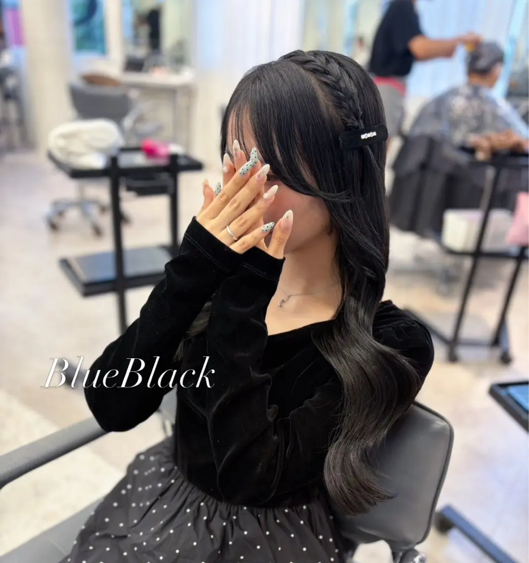 ロング カラー ヘアアレンジ カット ヘアカラー トリートメント 🤍韓国うる艶カラー 髪質改善YUKI🤍のヘアスタイル