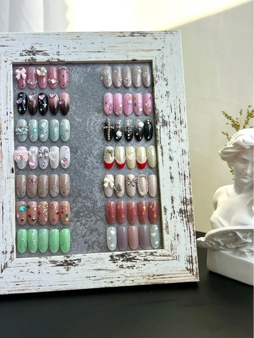 ネイル チークネイル フレンチネイル ジェルネイル ハート リボン ハンドネイル Painty nailのネイルデザイン