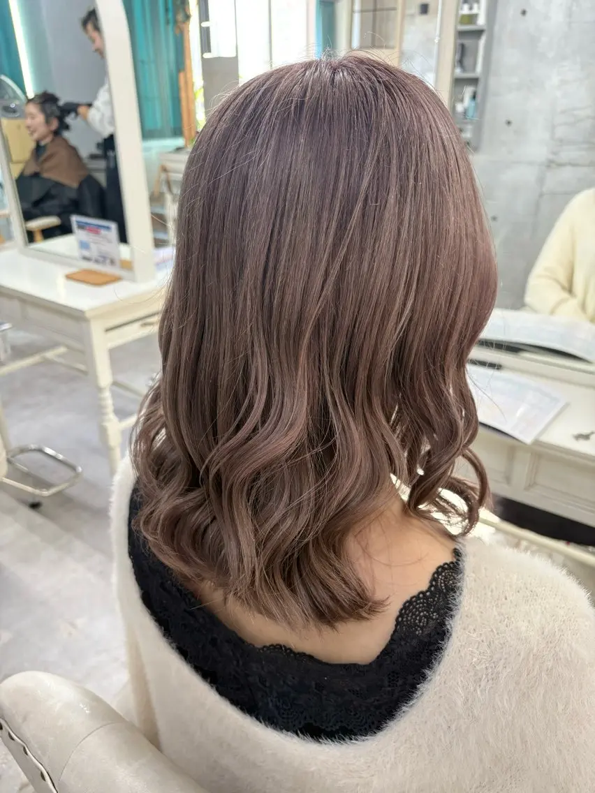 セミロング カラー ベージュカラー ラベンダーカラー ラベンダーベージュ …a みおのヘアスタイル