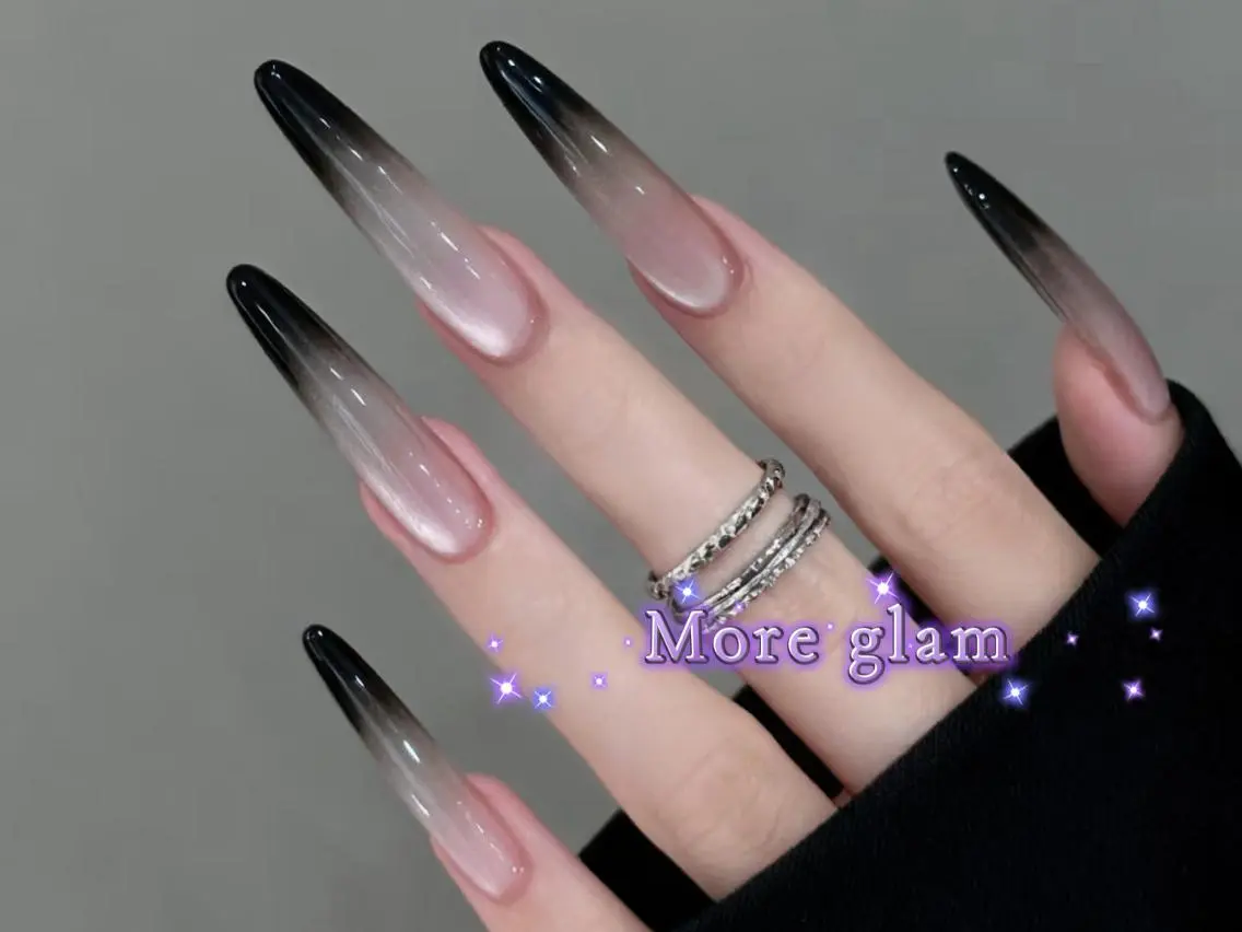 【高級感話題ネイル】マグネット×フレンチ/ミラーフレンチ/カラーグラの写真