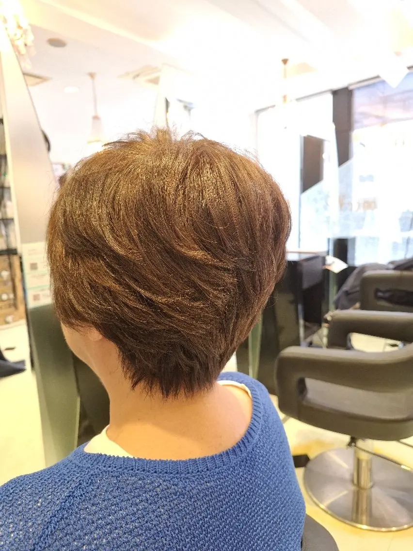 ショート カラー KANAKO .のヘアスタイル