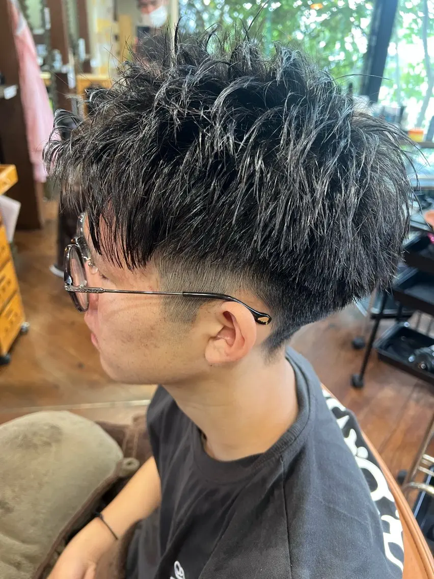 ショート メンズ カット 奥田 勝亮のヘアスタイル