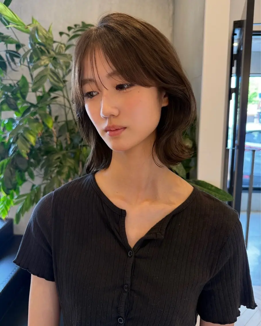 ミディアム カット ヘアカラー トリートメント ボブ/透明感カラー 長岡/三浦めい🌟のヘアスタイル
